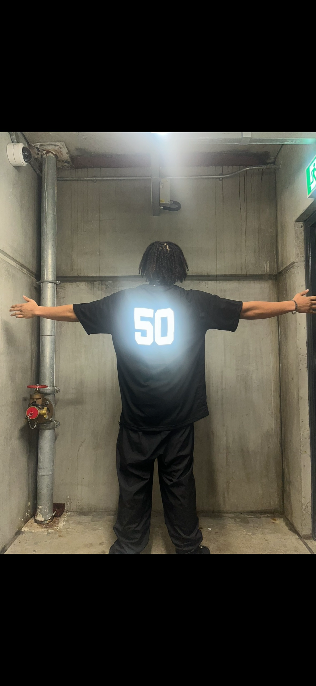 Bright light velocity tee